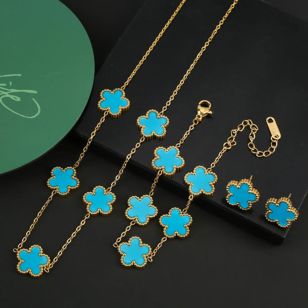 Clover Charm Jewelry Set - Iron Thread