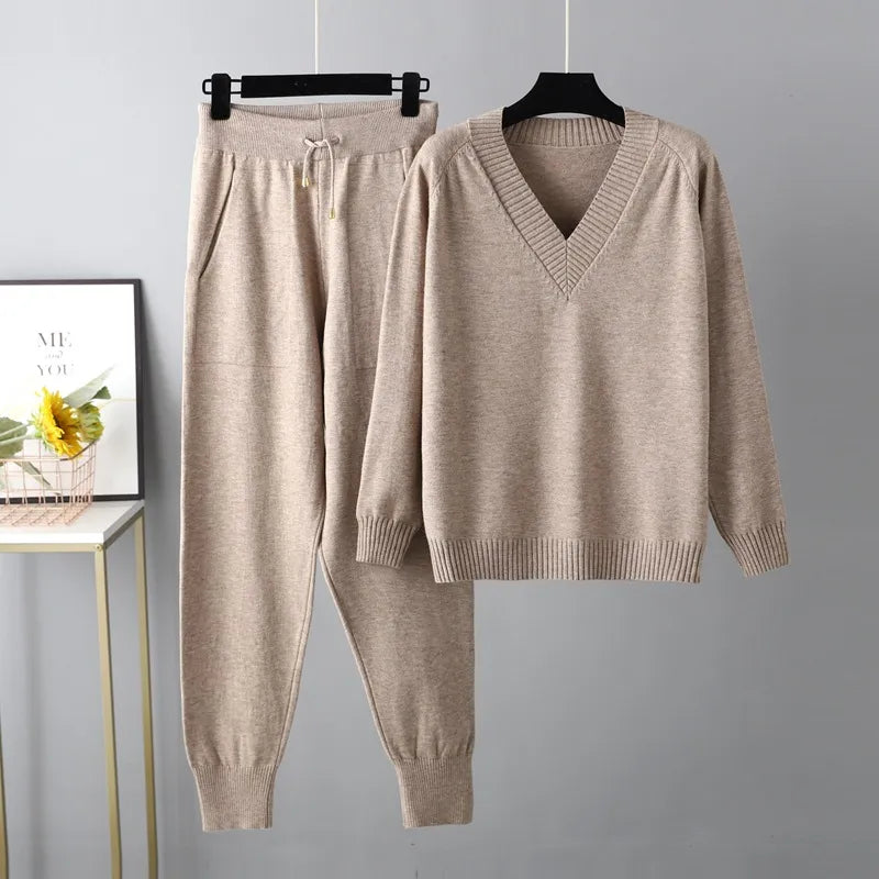 Tundraloom Knitted Set - Iron Thread