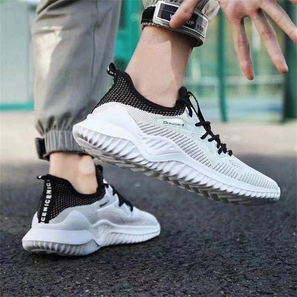 UrbanEdge Sneakers - Iron Thread